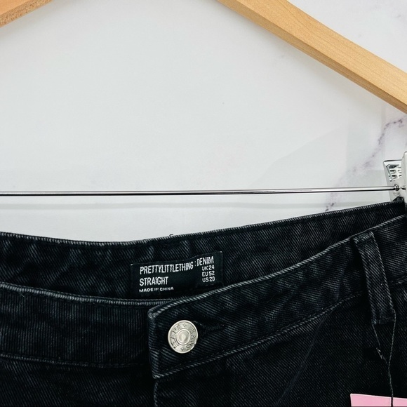 N018 RETTYLITTLETHING Plus Washed Black Ripped Straight Leg Jeans - Picture 7 of 9